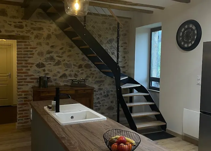 Nyaraló Grande Renovee Avec Piscine Felzins