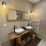 Grande Renovee Avec Piscine Felzins