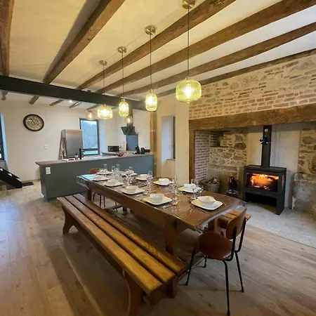 Grande Renovee Avec Piscine Сasa de vacaciones