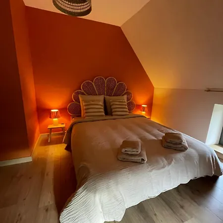 Grande Renovee Avec Piscine Сasa de vacaciones