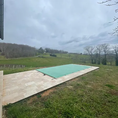 Grande Rénovée Avec Piscine *