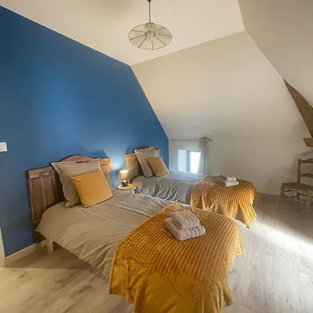Casa vacanze Grande Rénovée Avec Piscine Felzins